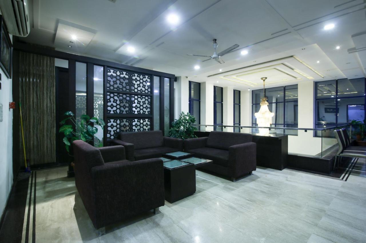 Hotel Madhushrie Agra  Zewnętrze zdjęcie